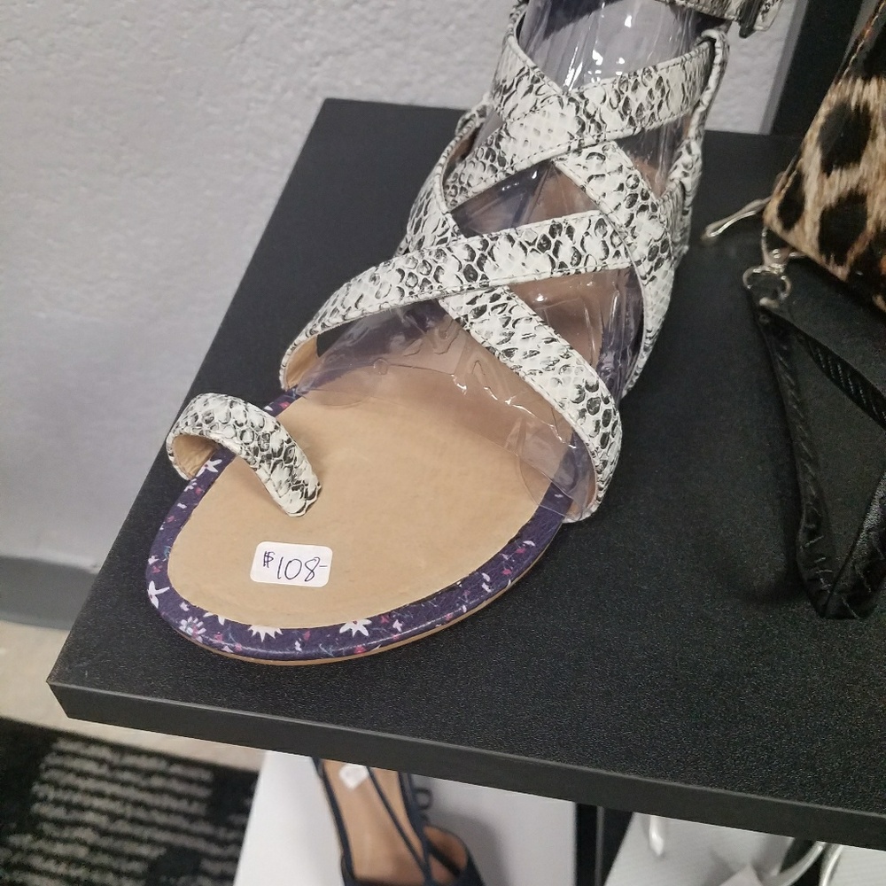 Cabi sandals